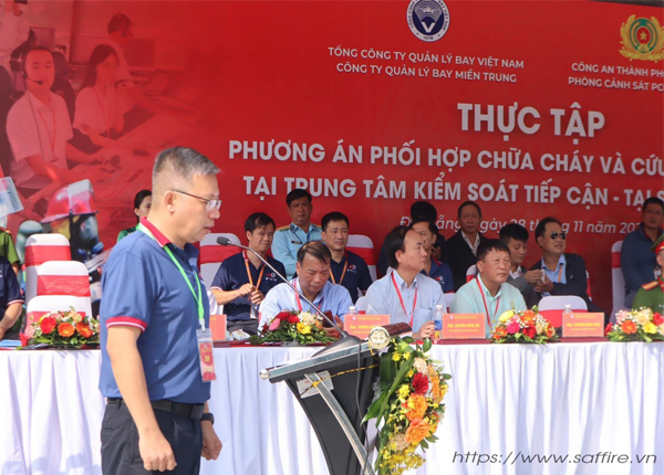 Thực tập phương án phối hợp chữa cháy và cứu nạn, cứu hộ tại sân Đà Nẵng